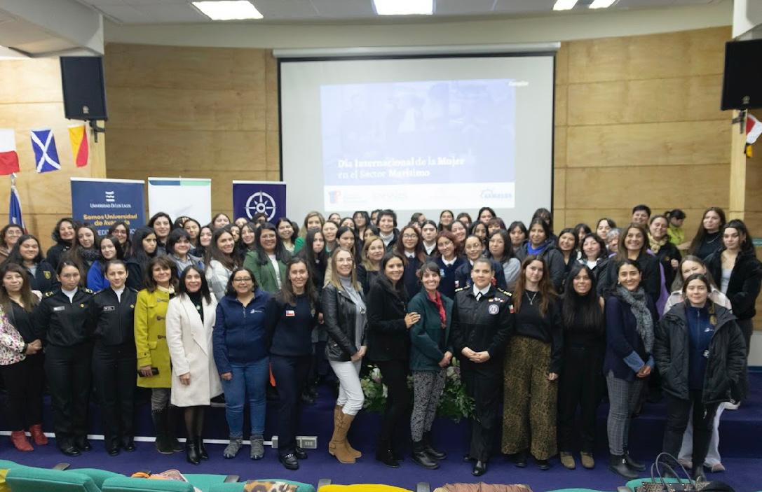 Mujeres del mar y puertos de Los Lagos, celebran Día de la Mujer en el Sector Marítimo.